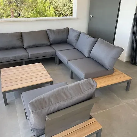Maison Californienne * نيم